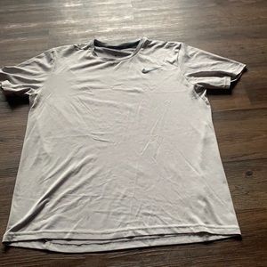 Nike for fit shirt